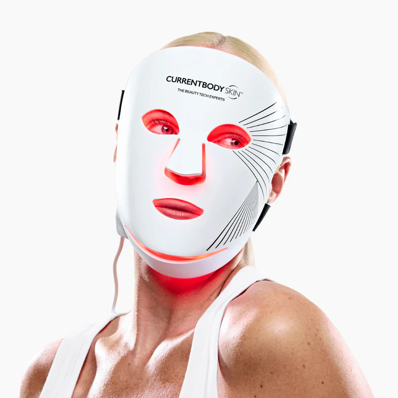currentbody skin led gesichtsmaske mit rotlichttherapie 2 800x currentbody skin led gesichtsmaske mit rotlichttherapie 2 800x