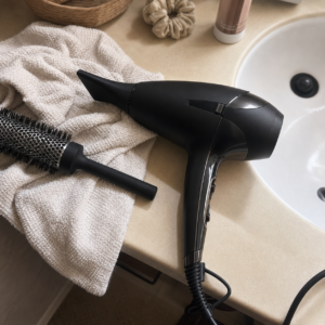 Demo-/Test-Reviewbild fuer ghd helios® Haartrockner Schwarz